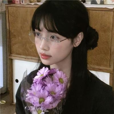 温暖在人间 封面